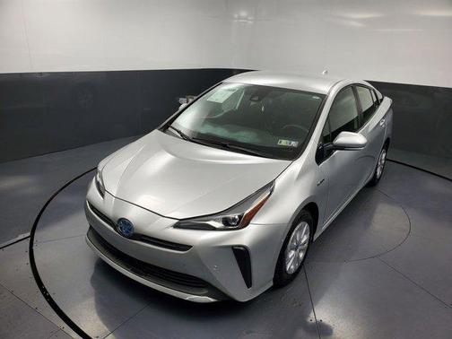 2022 Toyota Prius LE