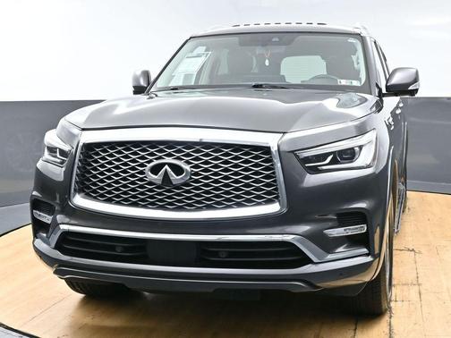2022 INFINITI QX80 Luxe