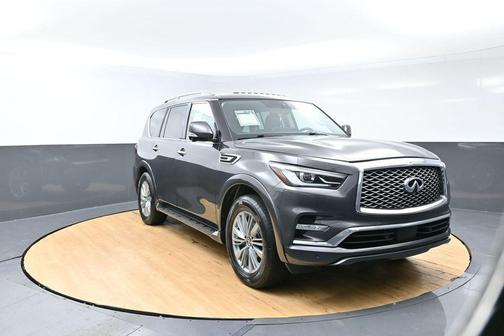 2022 INFINITI QX80 Luxe