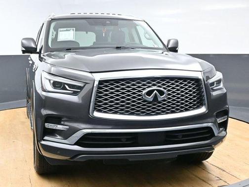 2022 INFINITI QX80 Luxe