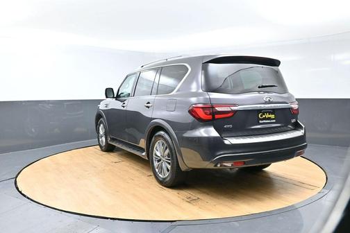 2022 INFINITI QX80 Luxe