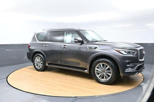 2022 INFINITI QX80 Luxe