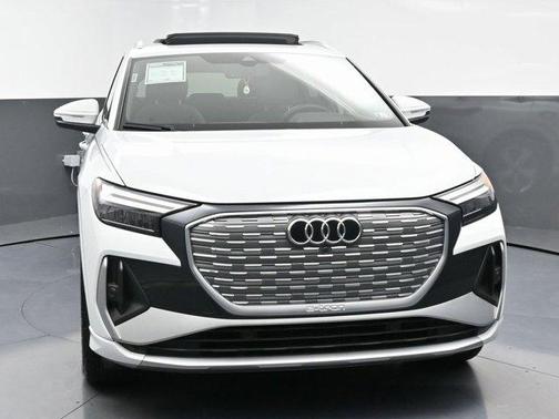 2024 Audi Q4 e-tron 55 quattro Premium