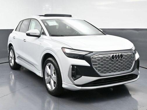 2024 Audi Q4 e-tron 55 quattro Premium