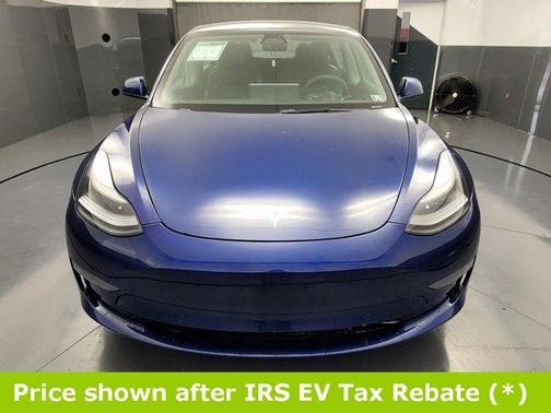 2022 Tesla Model 3 Base