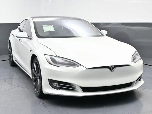 2020 Tesla Model S Long Range Plus