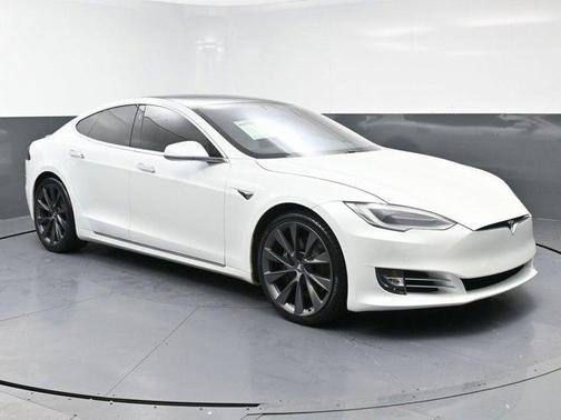 2020 Tesla Model S Long Range Plus