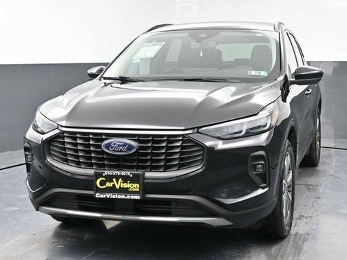 2025 Ford Escape Platinum