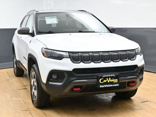 Bright White Clearcoat 2022 Jeep Compass Trailhawk