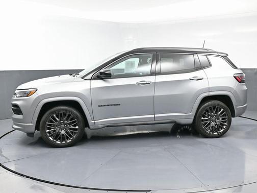 2022 Jeep Compass Altitude