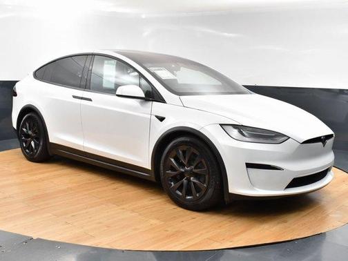 2023 Tesla Model X Standard Range