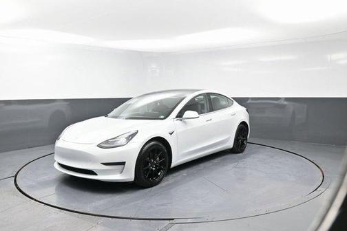 2020 Tesla Model 3 Standard Range Plus