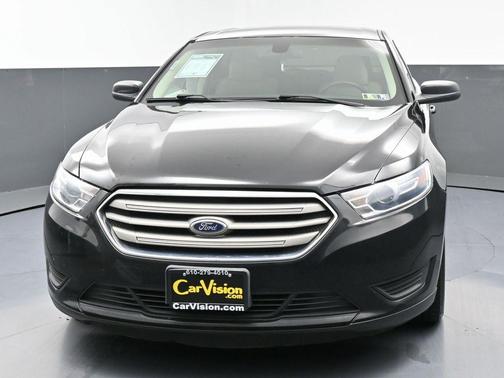 2016 Ford Taurus SE