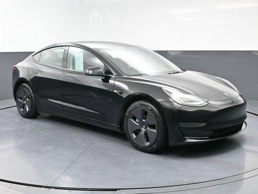 2022 Tesla Model 3 Base