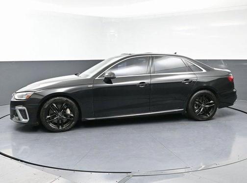 2022 Audi A4 45 S line Premium Plus
