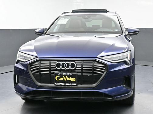 2022 Audi e-tron Premium