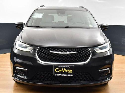 2021 Chrysler Pacifica Touring-L