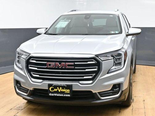 Quicksilver Metallic 2022 GMC Terrain SLT