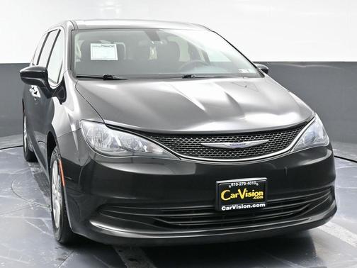 2020 Chrysler Voyager L