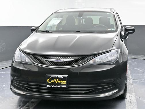 2020 Chrysler Voyager L