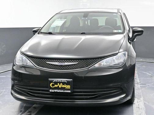 2020 Chrysler Voyager L