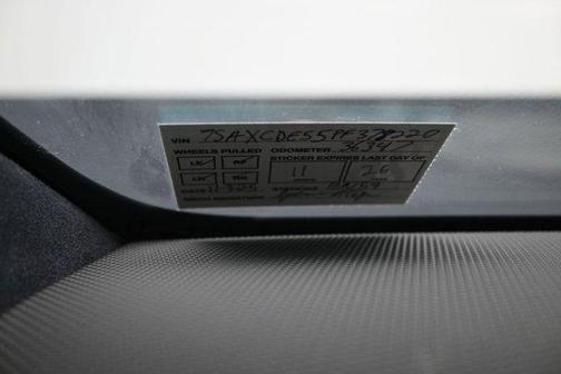 2023 Tesla Model X Base