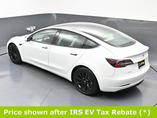 2022 Tesla Model 3 Base