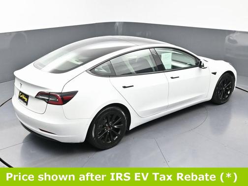 2022 Tesla Model 3 Base