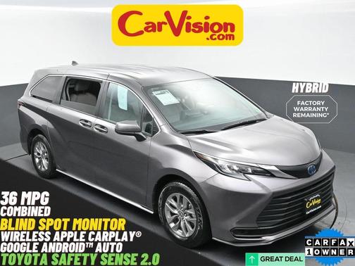 2024 Toyota Sienna LE