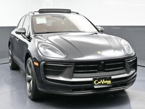 2023 Porsche Macan T