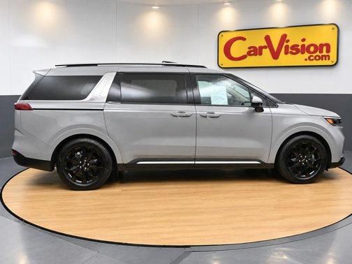 Ceramic Silver 2024 Kia Carnival SX Prestige