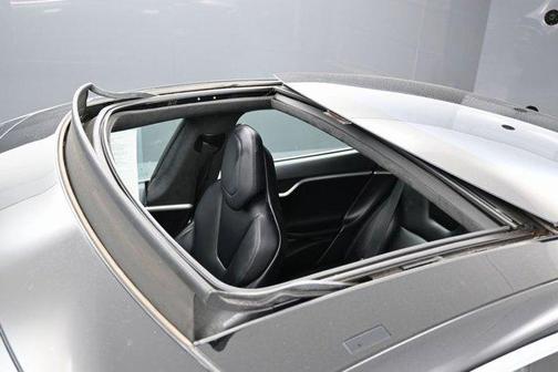 2018 Tesla Model S 75D