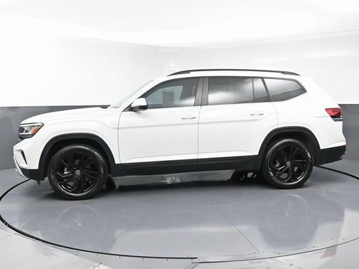 2023 Volkswagen Atlas 3.6L SE w/Technology