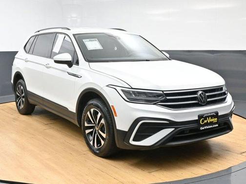 Pure White 2022 Volkswagen Tiguan 2.0T S