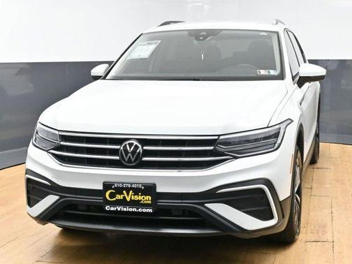 Pure White 2022 Volkswagen Tiguan 2.0T S