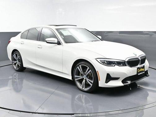 2022 BMW 330 i xDrive
