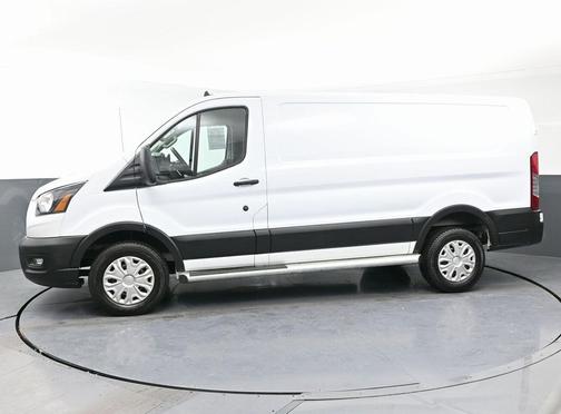 2024 Ford Transit-250 