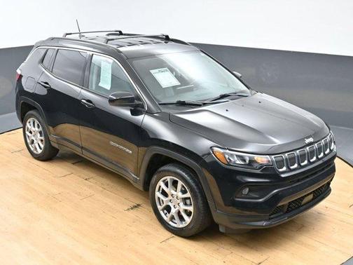 Diamond Black 2022 Jeep Compass Latitude Lux