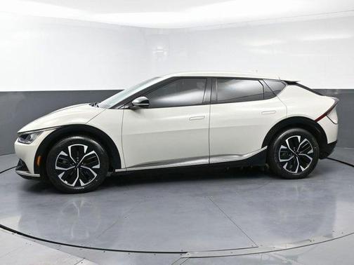 2022 Kia EV6 Wind