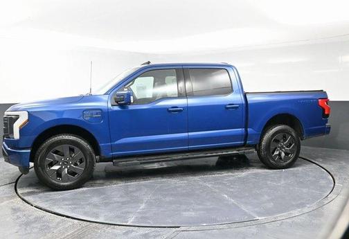 2022 Ford F-150 Lightning LARIAT