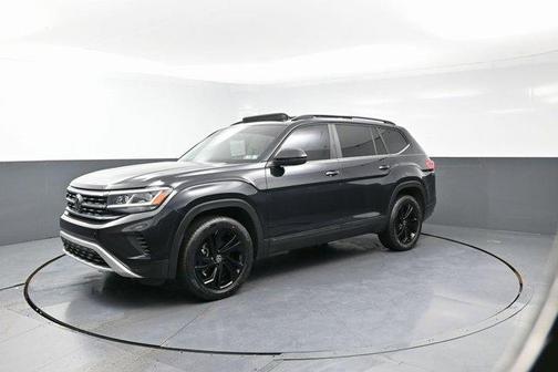 2023 Volkswagen Atlas 3.6L SE w/Technology