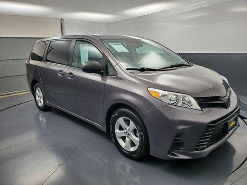 2019 Toyota Sienna L