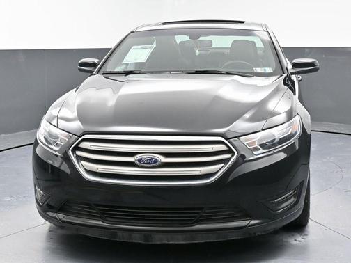2017 Ford Taurus SEL