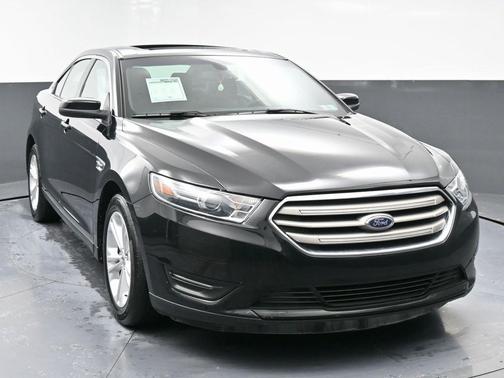2017 Ford Taurus SEL