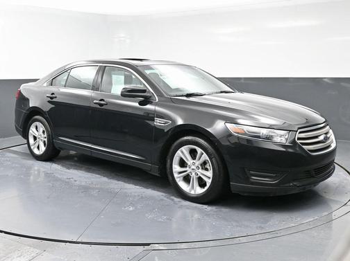 2017 Ford Taurus SEL