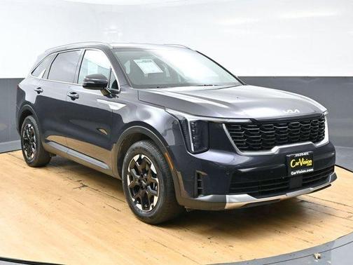 Metal 2025 Kia Sorento S