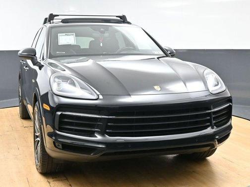 Black 2019 Porsche Cayenne Base