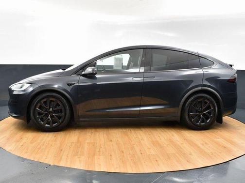 2023 Tesla Model X Standard Range