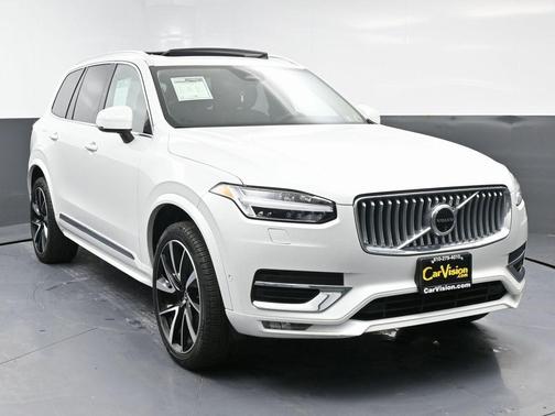 2024 Volvo XC90 B5 Plus Bright Theme