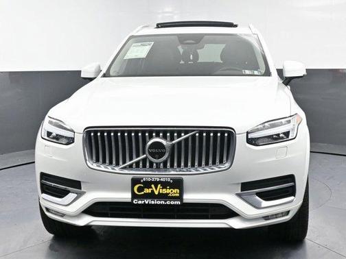 2024 Volvo XC90 B5 Plus Bright Theme